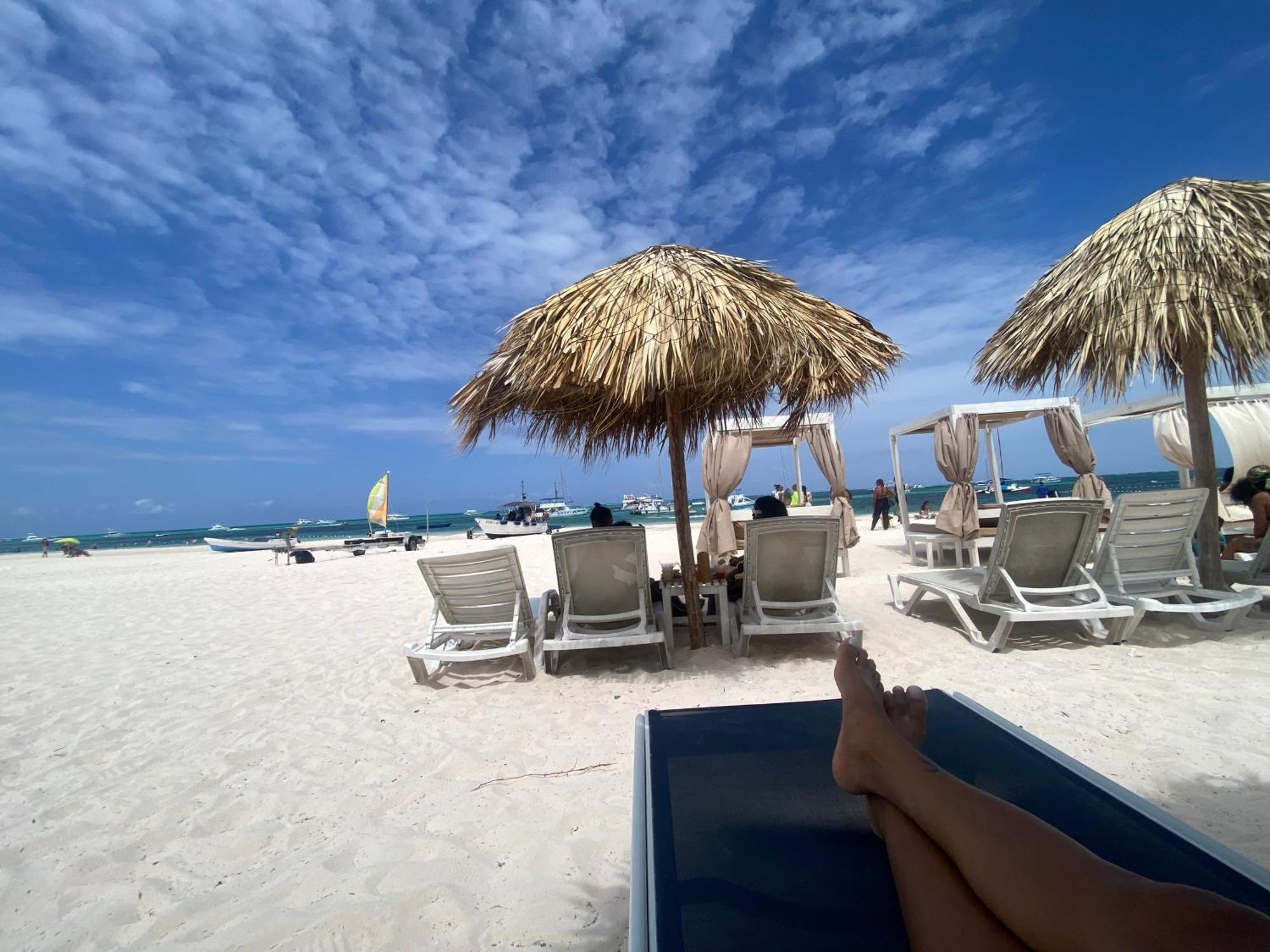 Madonna Pool Beach Los Corales Punta Cana Exterior foto