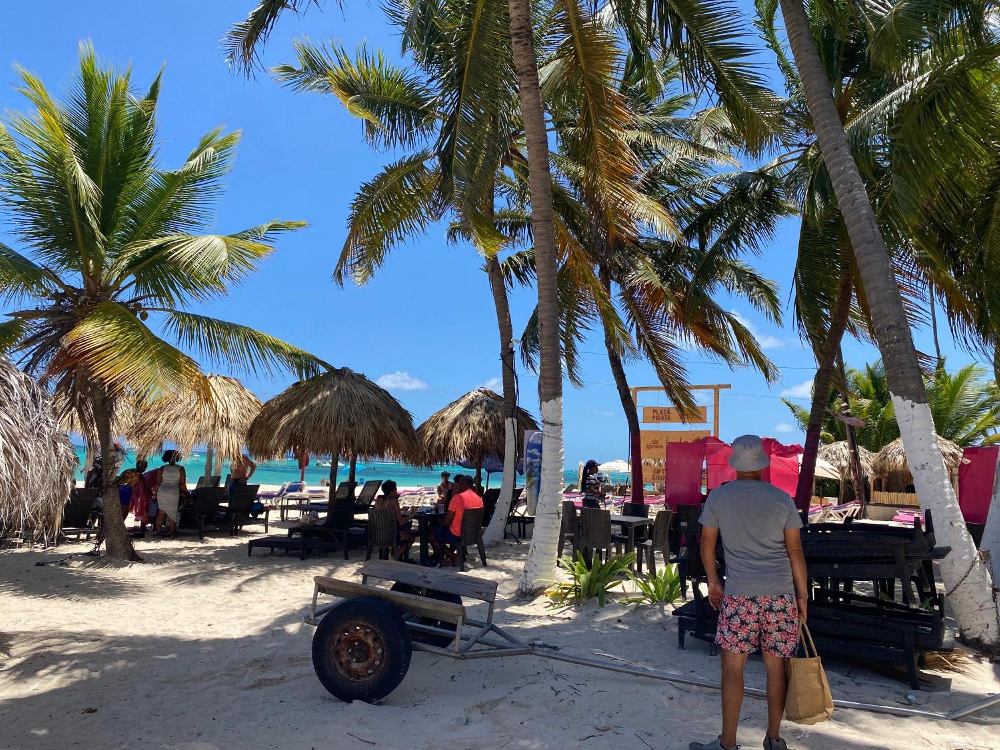 Madonna Pool Beach Los Corales Punta Cana Exterior foto